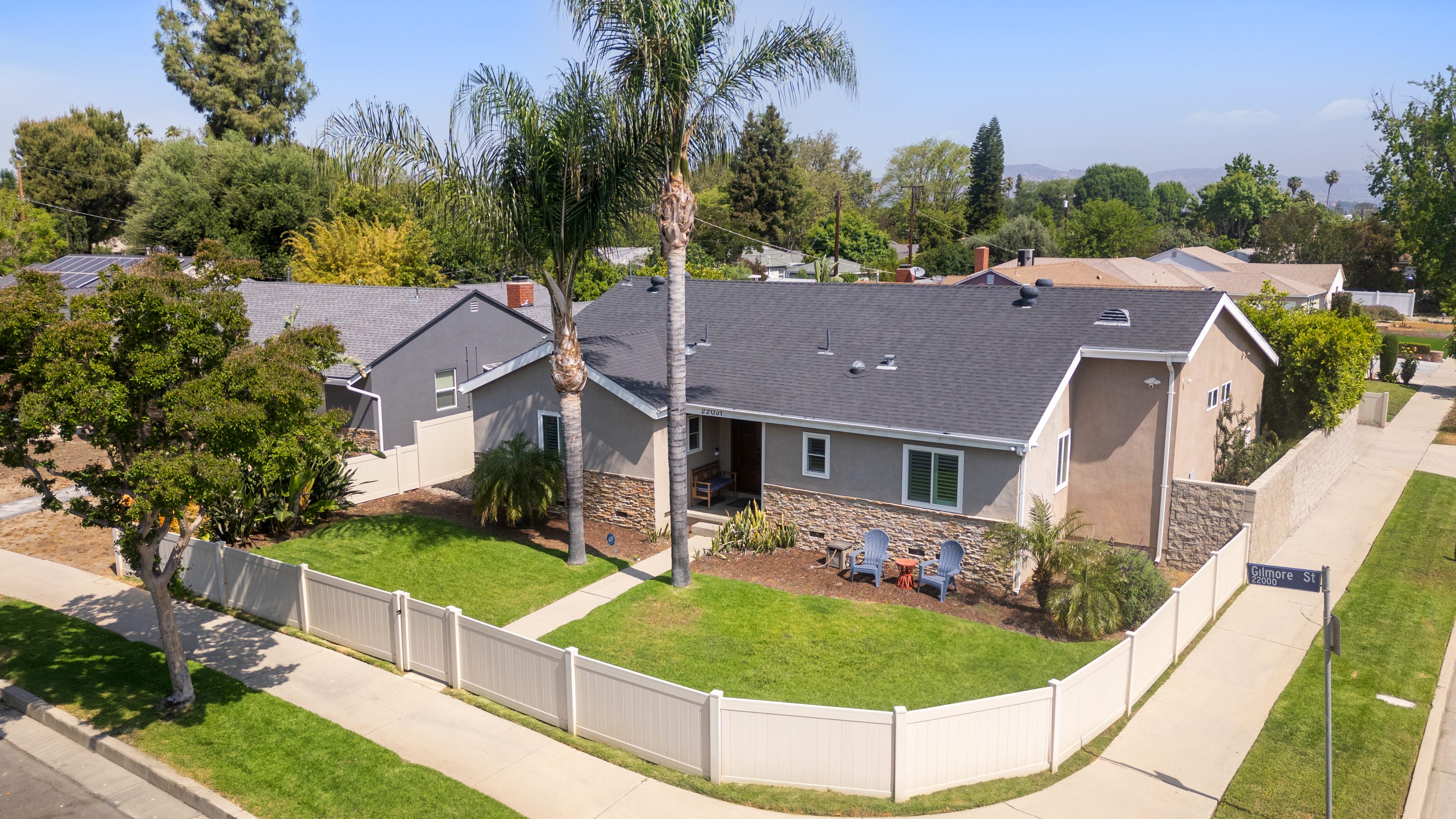 Scott L. home sold — Woodland Hills